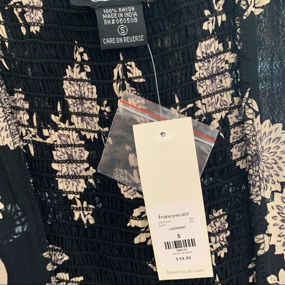 Francessca’s Floral Dress - Picture 2 of 2